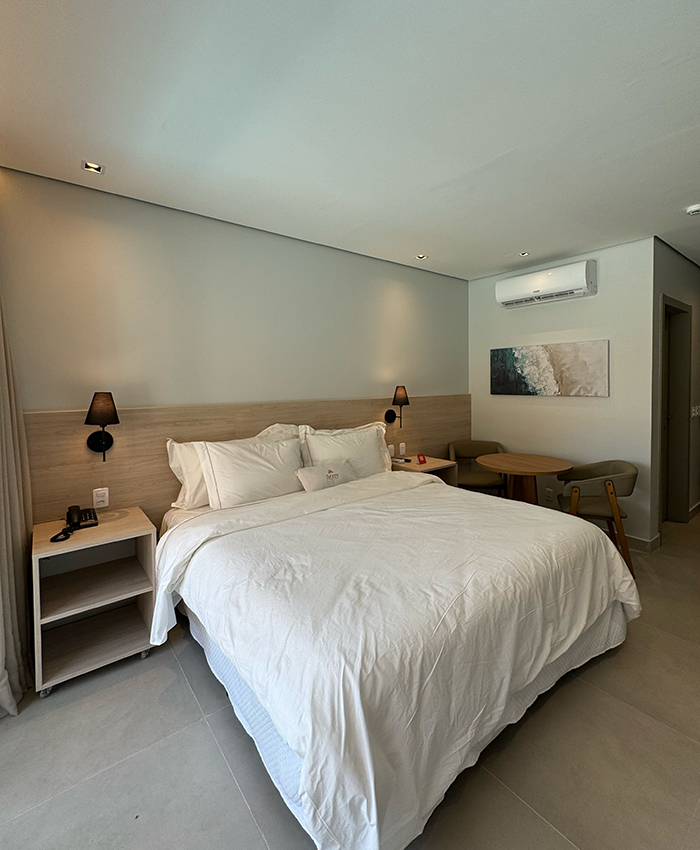 Suíte Luxo Varanda da Piscina