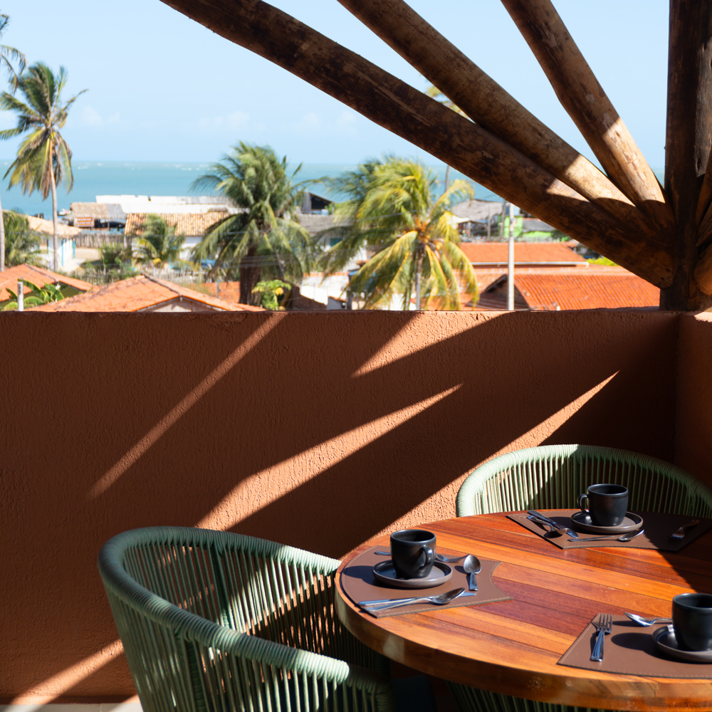 <p>Rooftop com um <strong>toque europeu</strong></p>
<p dir=