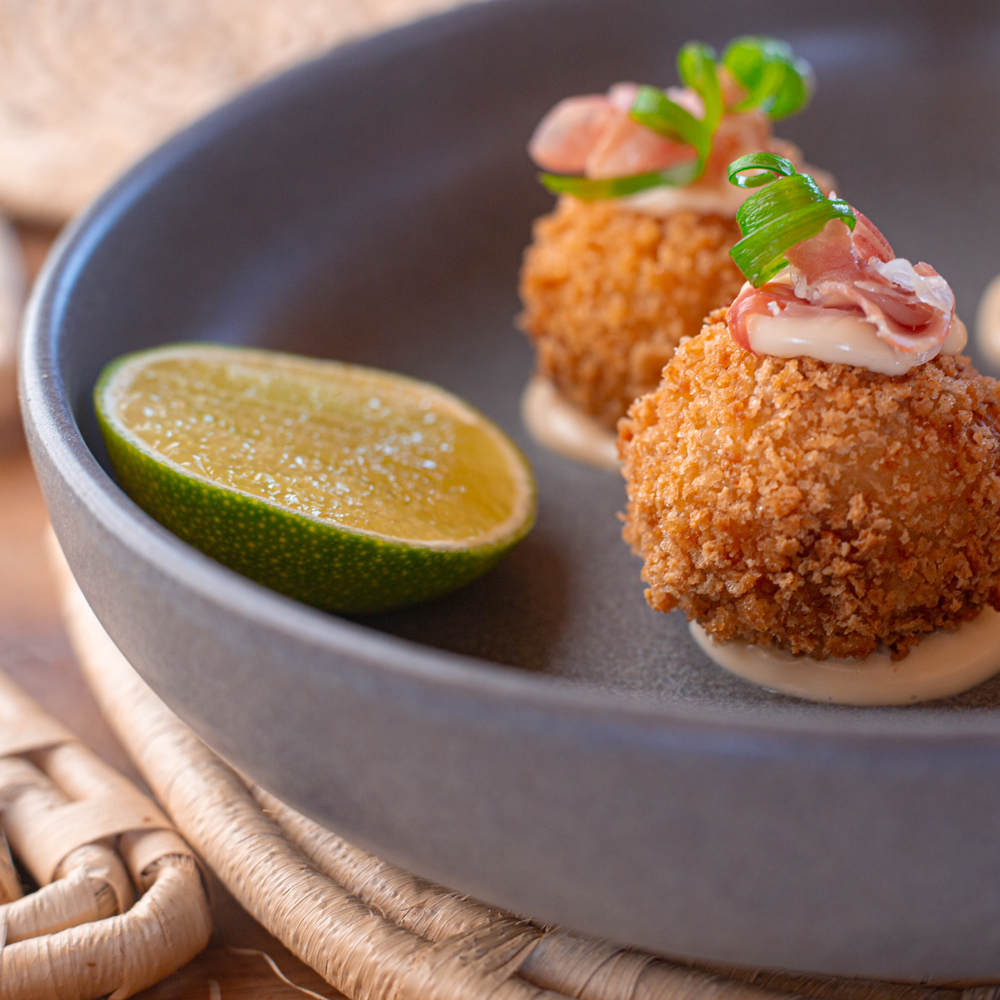 <p>Rooftop com um <strong>toque europeu</strong></p>
<p dir=